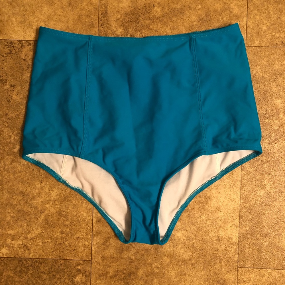 Kortni Jeane High-Waisted Swim Bottoms Size S